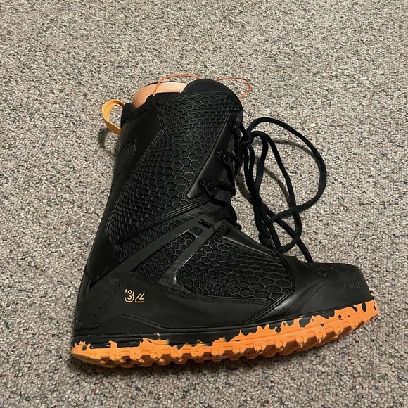 Thirty-Two Stevens TM2 Snowboard Boots - Picture 2 of 5